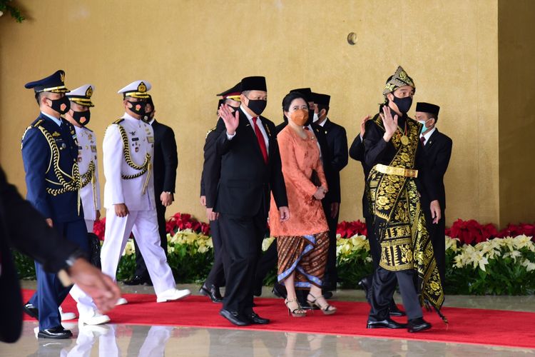 Presiden Joko Widodo menghadiri Sidang Tahunan MPR di Kompleks Parlemen, Jakarta, Jumat (14/8/2020).