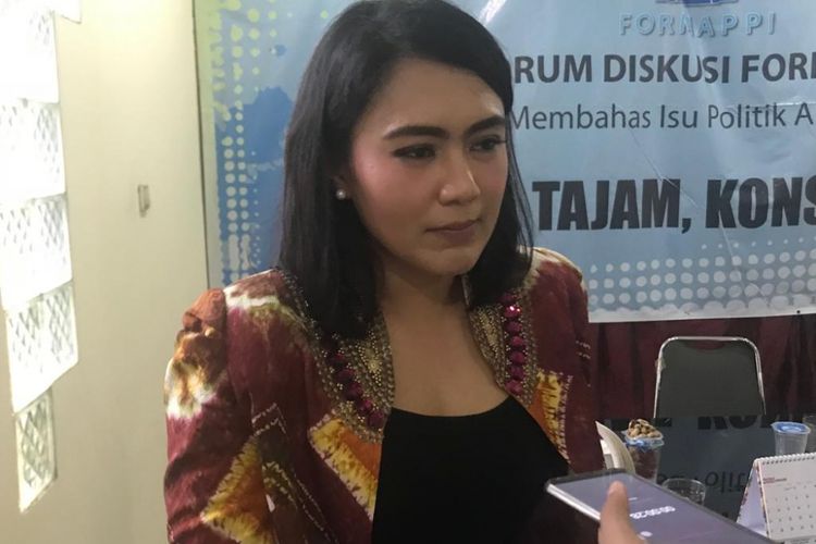 Caleg DPR RI dari PDI Perjuangan untuk dapil Lampung I, Brigita Purnawati Manohara, saat ditemui di kantor Forum Masyarakat Peduli Parlemen Indonesia (Formappi), Jakarta Timur, Kamis (31/1/2019).  