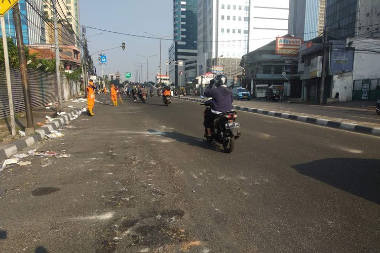 Lalu lintas di Jalan Slipi I ke arah flyover Slipi, Kamis (23/5/2019).