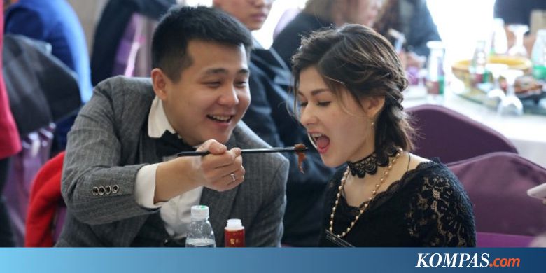 Didasari Cinta Gadis Rusia Nikahi Pekerja Tambang Miskin 