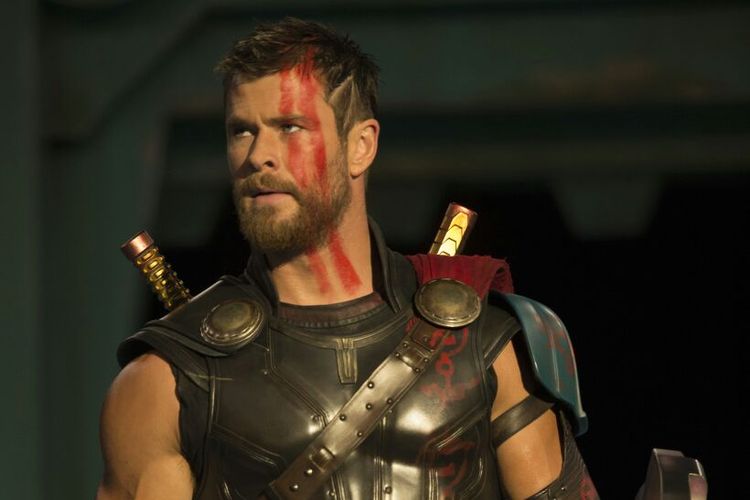 Aktor asal Australia Chris Hemsworth memerankan Thor dalam film produksi Marvel Studios.