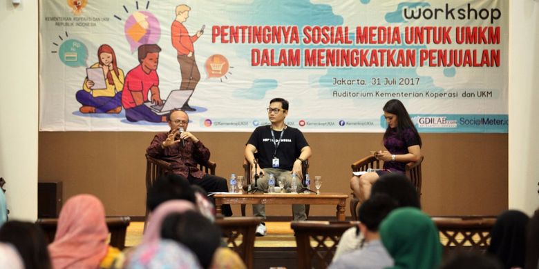 Acara Workshop penggunaan media sosial kepada pelaku Usaha Mikro Kecil Menengah (UMKM) di Kementerian Koperasi dan UKM, Jakarta, Senin (31/7/2017).