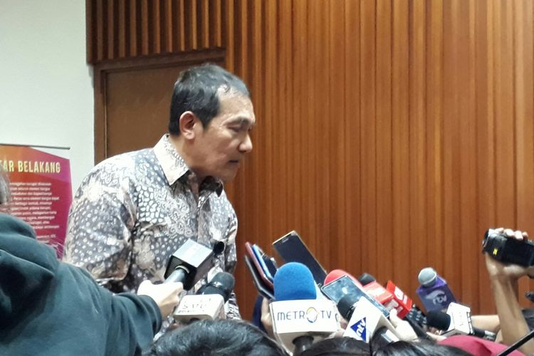 Wakil Ketua Komisi Pemberantasan Korupsi Saut Situmorang, Jumat (10/11/2017)