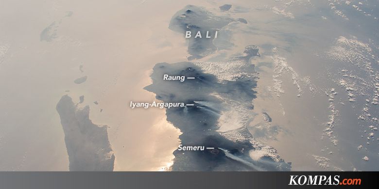 9 Foto Indonesia nan Menakjubkan dari Luar Angkasa