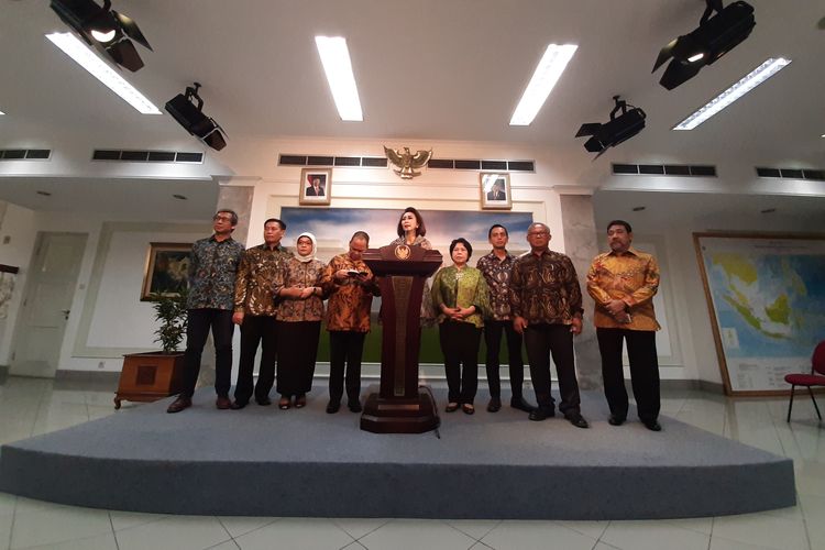 Suasana konferensi pers Panitia Seleksi Calon Pimpinan KPK di Kantor Presiden, Jakarta, Senin (17/6/2019).