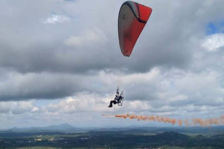 Paragliding Trip Of Indonesia (TROI), event besutan Kementerian Pemuda dan Olahraga melalui Asisten Deputi Olahraga Rekreasi pada Deputi Pembudayaan Olahraga ini bertujuan untuk membudayakan olahraga sekaligus mengembangkan potensi sport tourism diberbagai daerah di Indonesia.