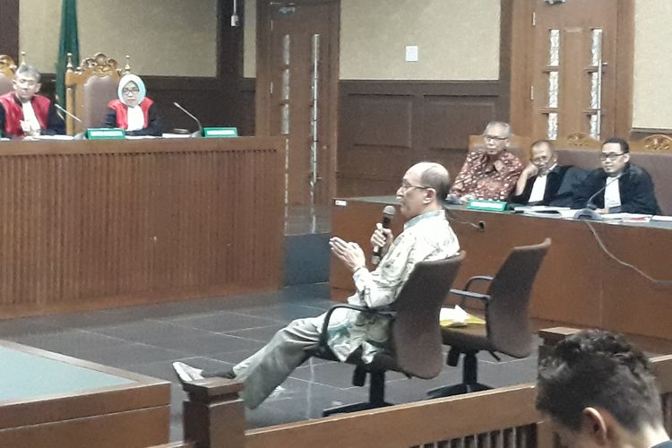 Dokter Jose Roesma bersaksi di Pengadilan Tindak Pidana Korupsi Jakarta, Jumat (18/5/2018).