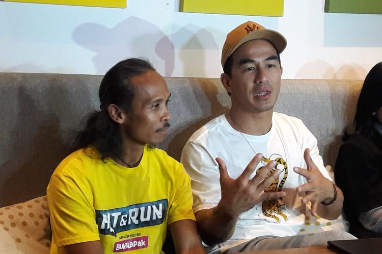 Yayan Ruhian dan Joe Taslim menghadiri buka puasa bersama dengan para pemain film Hit & Run di Lewis & Carroll di Kebayoran Baru, Jakarta Selatan, Senin (20/5/2019).