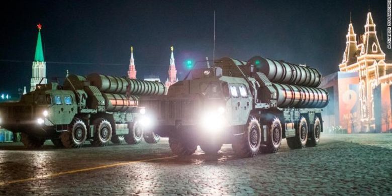 Sistem Pertahanan Udara S-400.