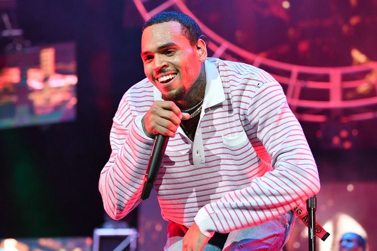 Chris Brown tampil di BET Experience Staples Center Concert di Los Angeles, California, pada 22 Juni 2018.