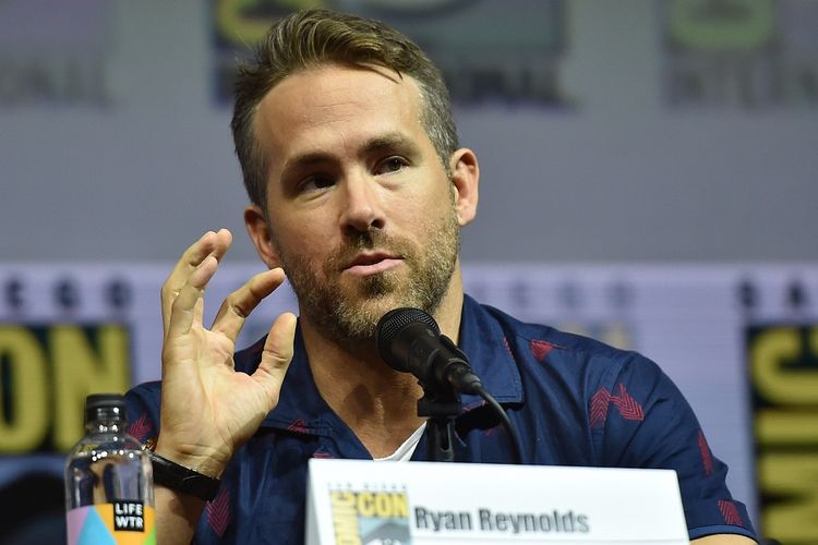 Aktor asal Kanada Ryan Reynolds berbicara dalam panel Deadpool 2 pada ajang San Diego Comic Con, California, Sabtu (21/7/2018). 