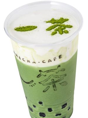 Matcha Milk Cheese Tea yang dijual seharga 626 yen menggunakan Uji Matcha untuk rasa manis yang agak pahit dan halus.