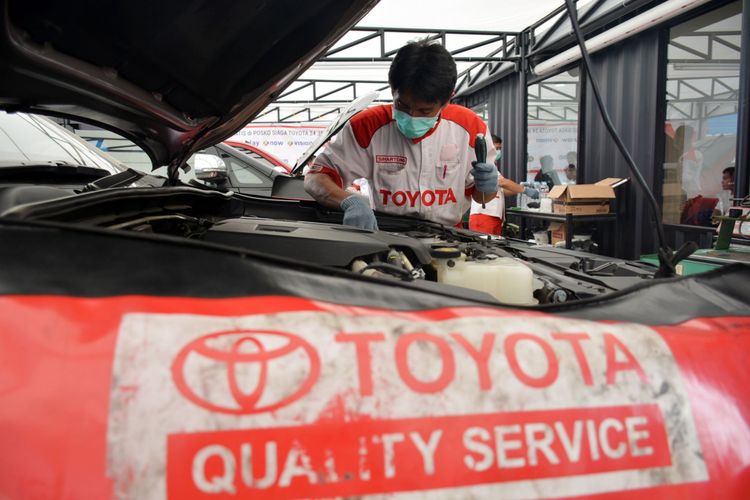 Servis Toyota.