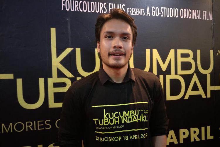 Randy Pangalila Dalam jumpa pers dan screening film Kucumbu Tubuh Indahku di XXI Plaza Indonesia, Thamrin, Jakarta Pusat, Senin (15/4/2019).