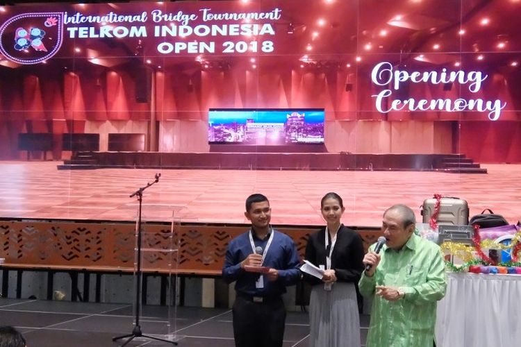 Michael Bambang Hartono. Bambang yang juga menjabat sebagai Wakil Ketua Umum PB Gabsi didaulat untuk memberi sambutan pada upacara pembukaan yang berlangsung di Telkom Landmark Tower, Jakarta ini.
