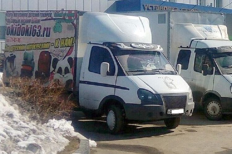 Inilah truk yang digunakan Dmitry Efremov (26) untuk menyimbang jenazah Galina, istri yang dibunuhnya.