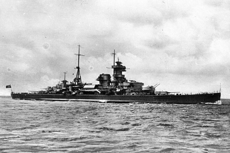 Kapal perusak berat AL Jerman, KMS Admiral Hipper.