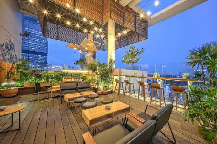 SKYLOFT di Hotel All Seasons Thamrin