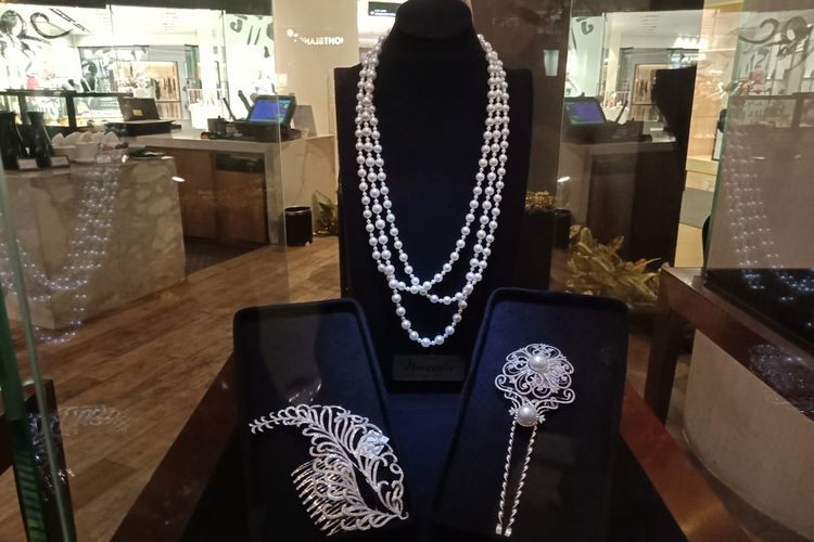 Koleksi perhiasan Wanda House of Jewels yang akan dibawakan di gelaean Objects of Desire jewellery show di Plaza Indonesia.