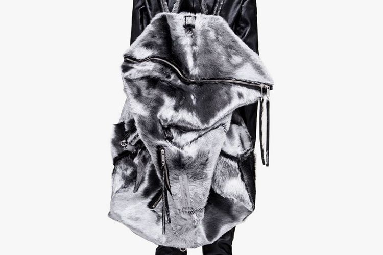 Ransel besar cow hair dari Rick Owens