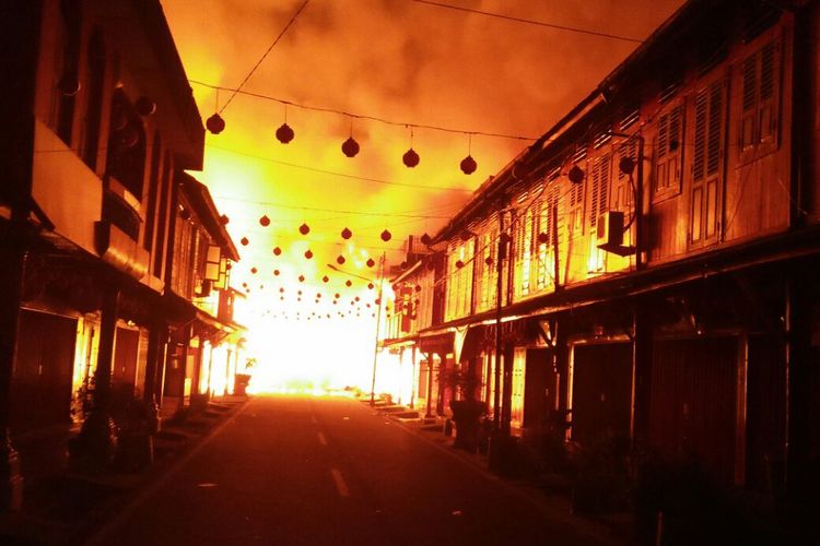 Kebakaran 40 unit ruko di komplek cina town di kabupaten siak