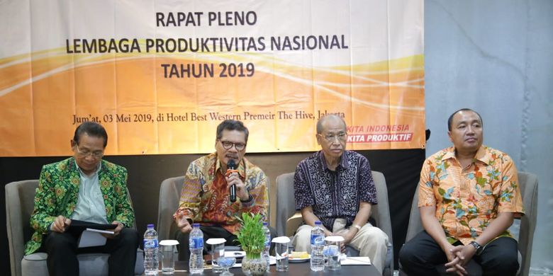 Rapat pleno Lembaga Produktivitas Nasional Tahun 2019, di Jakarta, Jumat (3/5/2019).