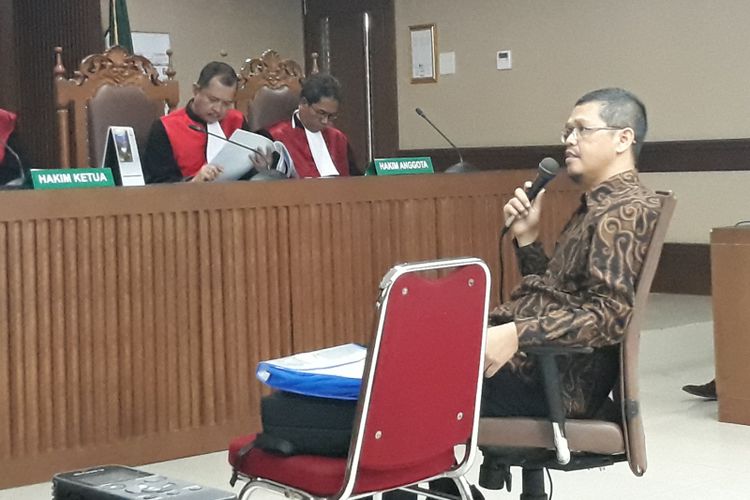 Terdakwa mantan Wakil Ketua Komisi V DPR, Yudi Widiana.