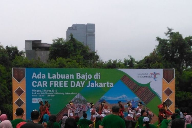 Kementerian Pariwisata Republik Indonesia menyelenggarakan sebuah acara bertajuk #AdaLabuanBajodiCarFreeDay di area Park and Ride 10, Jalan MH Thamrin, Jakarta Pusat, Minggu (3/3/2019).