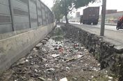Kotornya Saluran Air di Sepanjang Jalan RE Martadinata...
