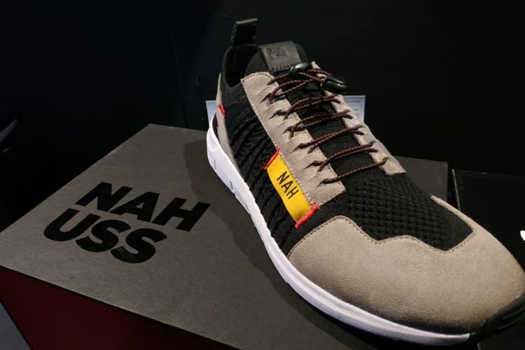 Brand Sepatu Favorit Jokowi Bikin Sneakers Spesial NAH-USS