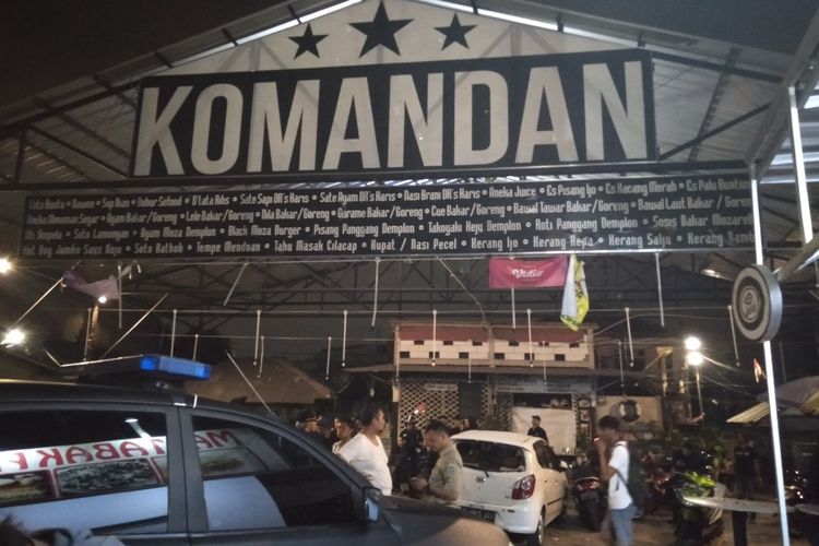 Restoran Komandan yang jadi korban pengerusakan suporter bola di Kasablanka, Jakarta Selatan, Selasa (2/8/2019)