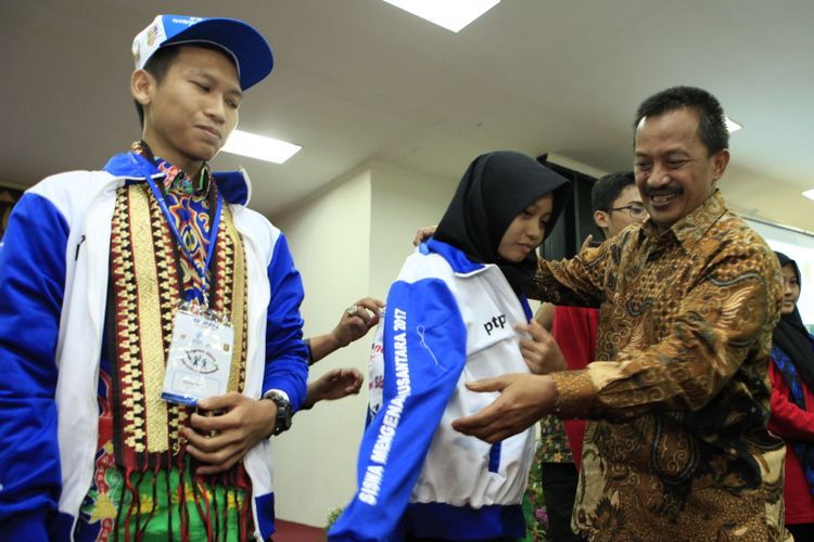 PT Perusahaan Gas Negara Tbk. (PGN) mendukung pertukaran pelajar nusantara dengan tujuan mengenalkan keberagaman budaya nusantara. Medio Juli ini, pelajar Lampung dan Banten akan saling belajar budaya satu sama lain dengan hidup secara langsung di daerah yang berbeda.