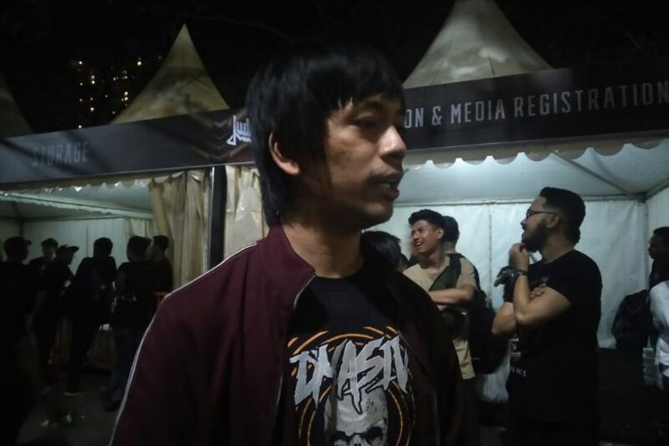 Rian DMASIV saat ditemui di area konser grup band Judas Priest di Allianz Eco Park Ancol, Jakarta Utara, Jumat (7/12/2018).