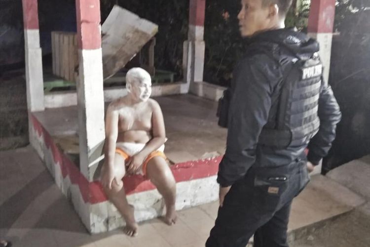 Tim Jaguar tangkap bocah yang berdandan tuyul di Beiji, Depok, Sabtu (13/7/2019)