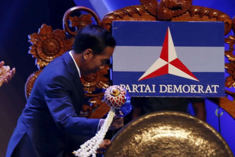 Presiden RI Joko Widodo saat meresmikan pembukaan Rapat Pimpinan Nasional (Rapimnas) Partai Demokrat tahun 2018 di Sentul International Convention Center, Bogor, Jawa Barat, Sabtu (10/03/2018) .Partai Demokrat menggelar Rapimnas selama dua hari 10-11 Maret 2018 untuk membahas strategi Pemilu 2018 serta Pemilu Legislatif dan Pilpres 2019.