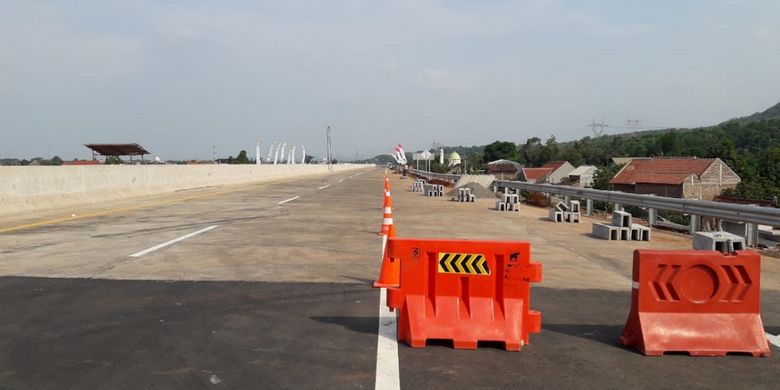 Kondisi Tol Batang-Semarang jelang Jembatan Kalikuto, Jumat (7/12/2018).