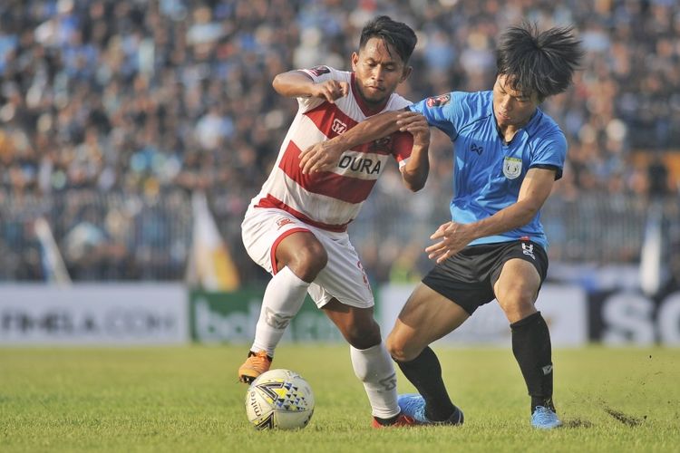 Winger Madura United, Andik Vermansah. 