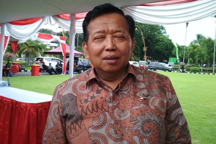 Politikus PPP sekaligus Wakil Ketua DPD RI Akhmad Muqowam ditemui di Pendopo Kabupaten Magelang, Jumat (15/3/2019).