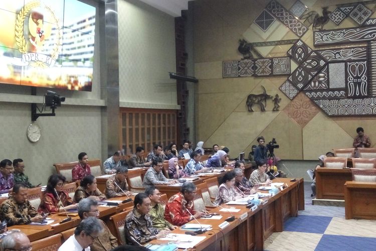 Suasana rapat Komisi IX DPR RI di Gedung DPR/MPR RI, Jakarta, Selasa (14/5/2019).