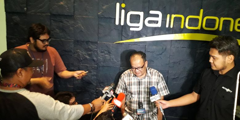 Ketua Komisi Disiplin PSSI, Asep Edwin saat ditemui di Kantor PSSI di Rasuna Office Park, Kuningan, Jakarta, Sabtu (29/12/2018). PSSI memanggil puluhan akun-akun medsos yang sempat berkicau tentang kasus pengaturan skor.