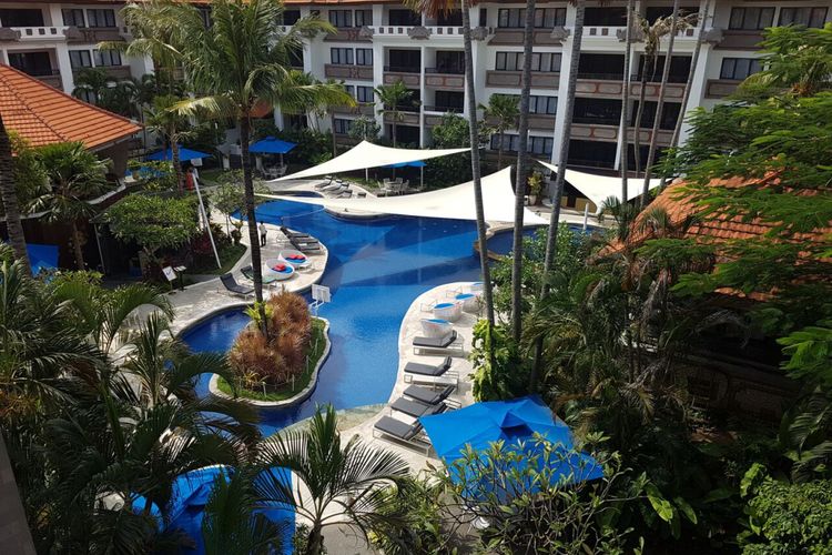 Kolam renang di Prime Plaza Suites, Sanur, Bali.