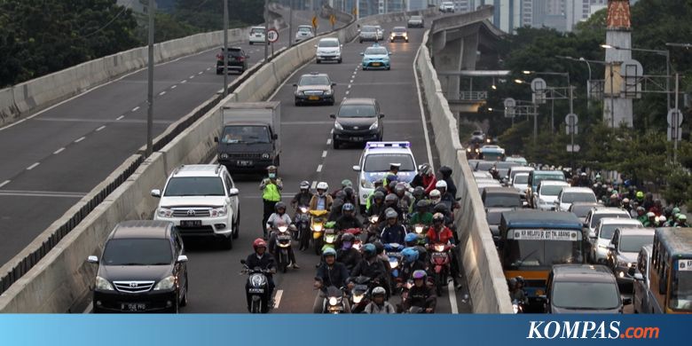 Ratusan Motor Berhenti dan Penuhi JLNT Casablanca Selasa Pagi ...