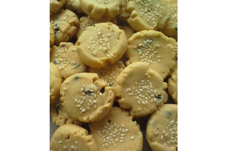 Choco Chip Butter Cookies, salah satu varian kue kering tanpa telur.