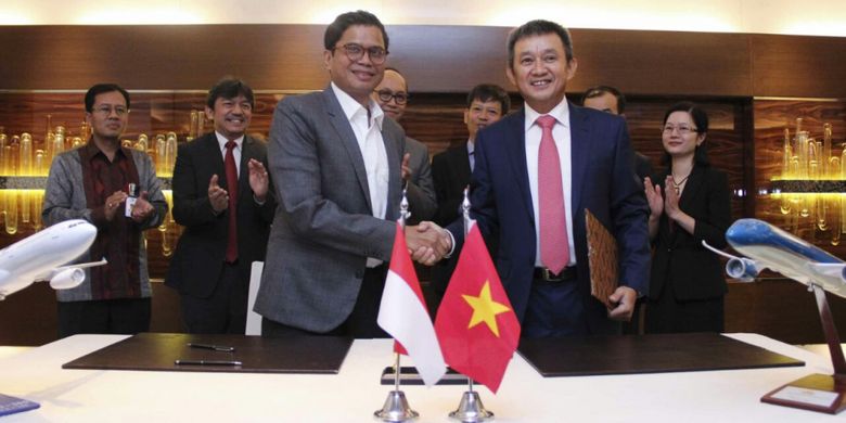 Garuda Indonesia dan maskapai penerbangan Vietnam, Vietnam Airlines menjalin kerja sama dalam bidang services, MRO (maintenance, repair and overhaul) dan kargo. Penandatanganan MoU dilakukan di Jakarta, Selasa (22/8/2017).