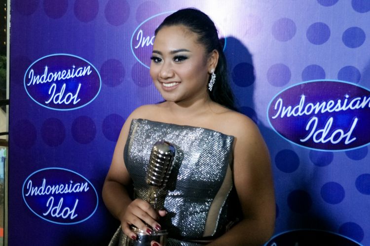 Juara Indonesian Idol 2018, Maria Simorangkir saat jumpa pers di Ecovention Taman Impian Jaya Ancol, Jakarta Utara, Selasa (24/4/2018).