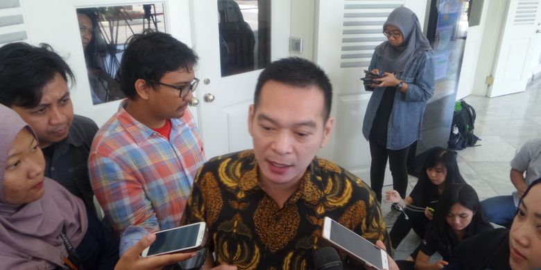 Wakil Sekretaris Jenderal DPP Partai Kebangkitan Bangsa (PKB) Daniel Johan mendatangi Gubernur DKI Jakarta Basuki Tjahaja Purnama atau Ahok di Balai Kota, Jakarta Pusat, Kamis(2/3/2017).