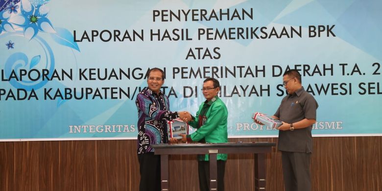 Wali Kota Mohammad Ramdhan Pomanto Makassar Raih WTP 2019