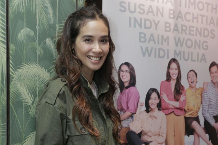 Marsha Timothy dalam jumpa pers perkenalan tokoh film Bebas di kawasan Antasari, Jakarta Selatan, Jumat (10/5/2019).