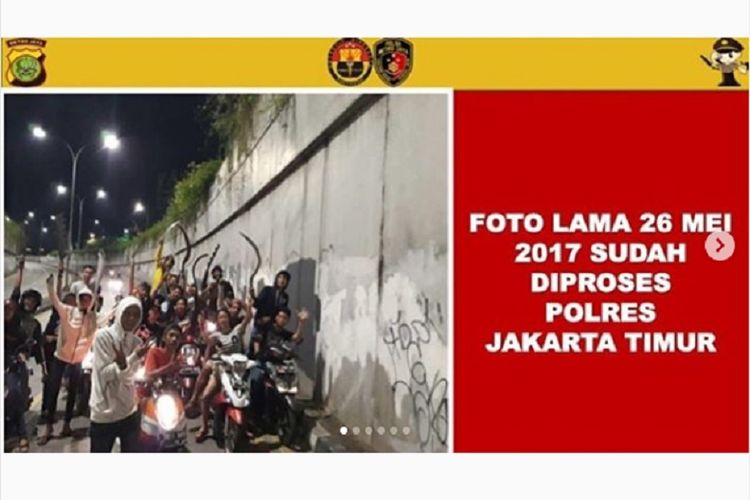 Foto sekolompok pemuda membawa celurit di underpass di Jakarta. Foto yang viral belakangan ini ternyata kasus yang terjadi pada 2017 lalu.