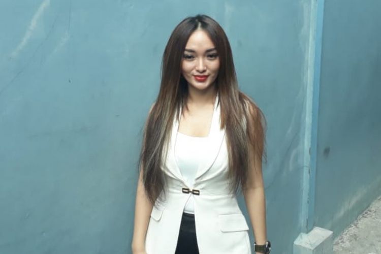 Zaskia Gotik ditemui di Studio TransTV, Mampang, Jakarta Selatan, Jumat (28/9/2018).